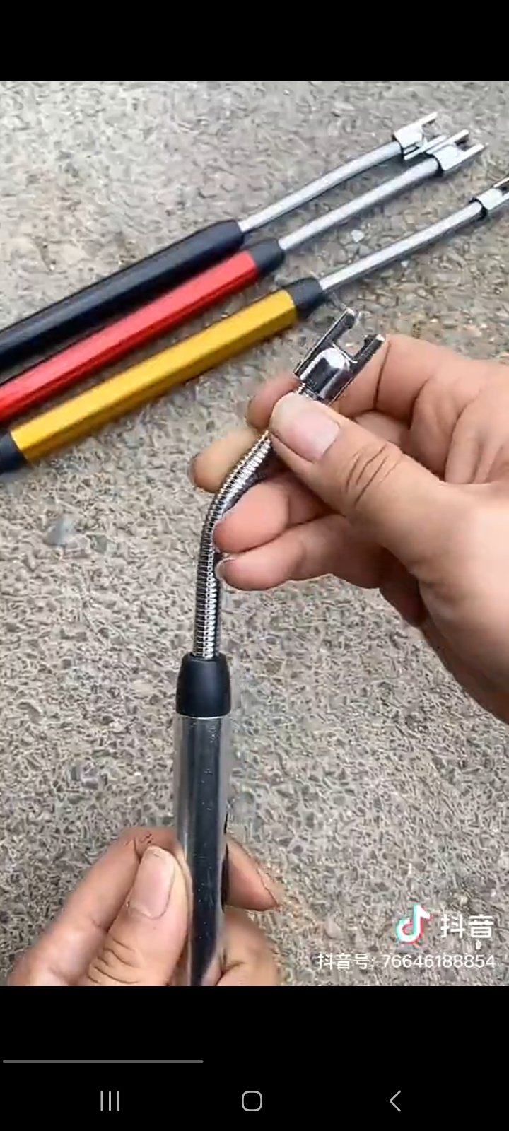 Rechargeable gas lighter