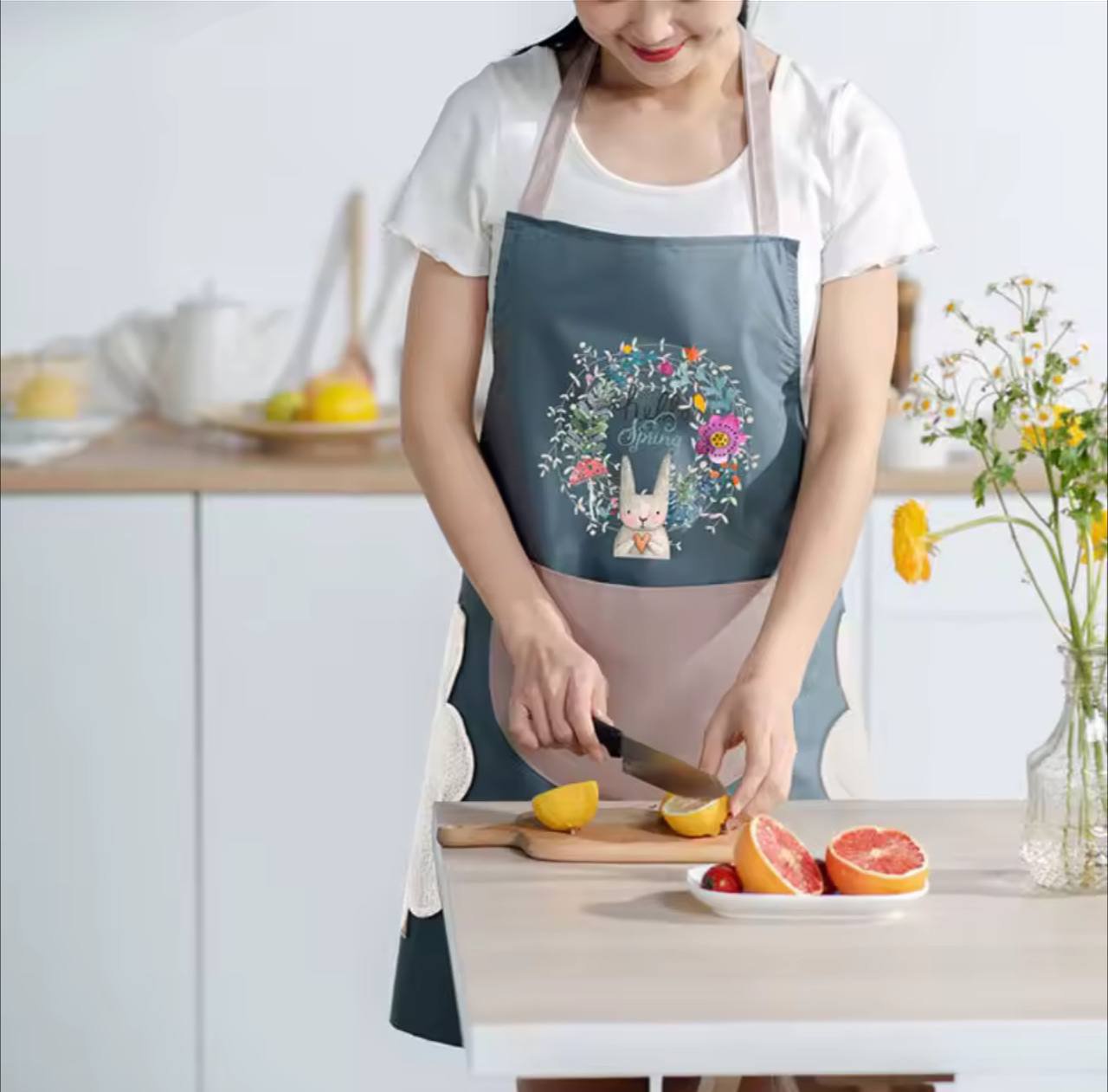 Waterproof apron