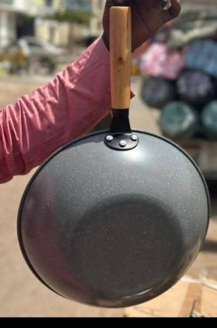 Granite non stick wok pan 36cm - Image 2